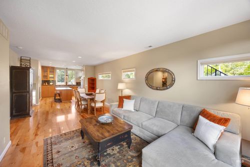 1313 W Eastman St, Boise, ID, 83702-3553 | Card Image