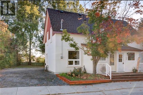 17A Orford St, Copper Cliff, ON, P0M1N0 | Card Image
