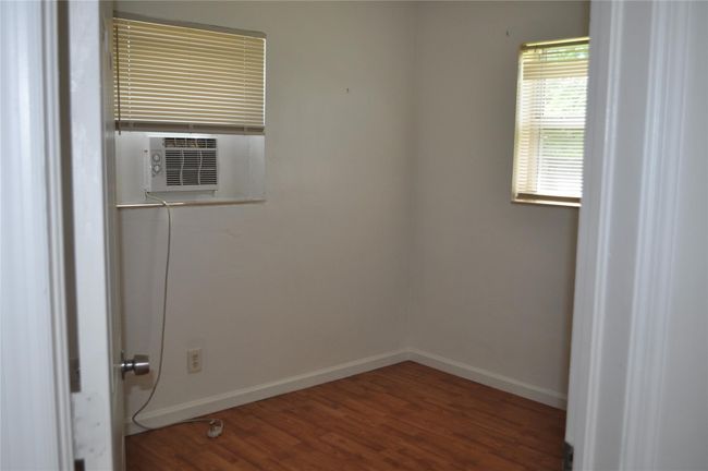 6532 Sw 26 Th St, House other with 2 bedrooms, 1 bathrooms and null parking in Miramar FL | Image 5