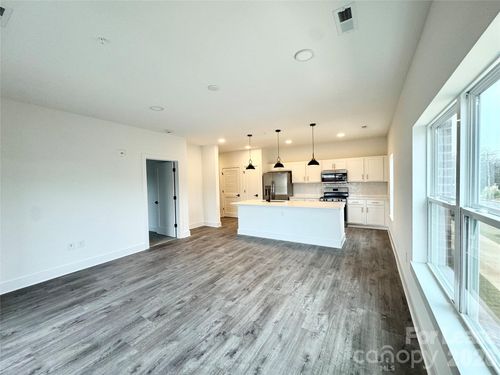 302-175 W Black Street W, Rock Hill, SC, 29730 | Card Image