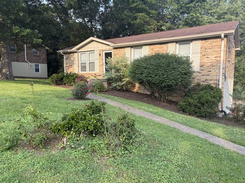 630 Debbie Dr, Hermitage, TN, 37076-1724 | Card Image