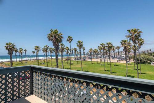unit-401-2990 Mission Blvd, San Diego, CA, 92109-8075 | Card Image