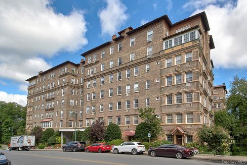 311-16 N Chatsworth Street, Mamaroneck, NY, 10538 | Card Image