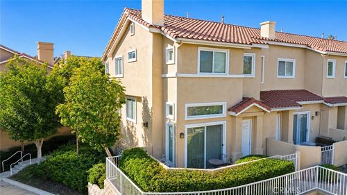a-25768 Perlman Pl, Stevenson Ranch, CA, 91381-2363 | Card Image