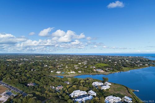 11 Bay Ave, Water Mill, NY, 11976-3024 | Card Image