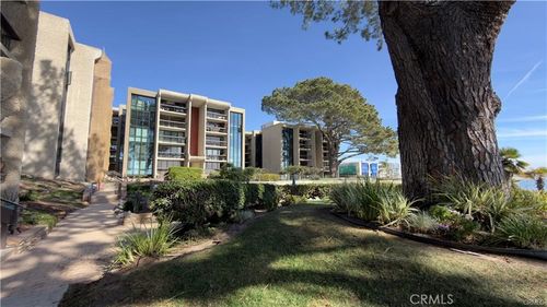 344-3940 Gresham St, San Diego, CA, 92109-5879 | Card Image