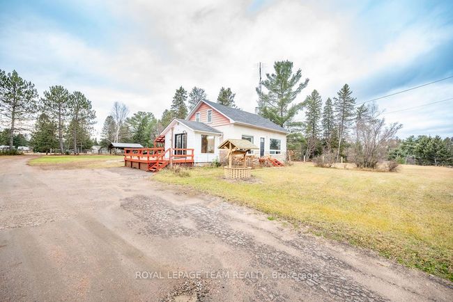 3433 Round Lake Road, House other with 5 bedrooms, 1 bathrooms and 2 parking in Killaloe, Hagarty and Richards ON | Image 39