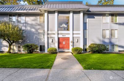 E5 - 8609 Zircon Drive Sw, Condo with 2 bedrooms, 1 bathrooms and 1 parking in Lakewood WA | Image 1