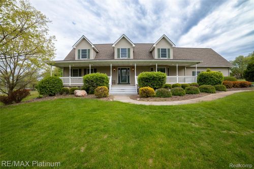 12987 Holtforth Rd, Fenton, MI, 48430-9543 | Card Image