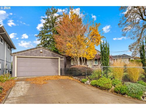 21047 Ne Interlachen Ln, Fairview, OR, 97024-9788 | Card Image