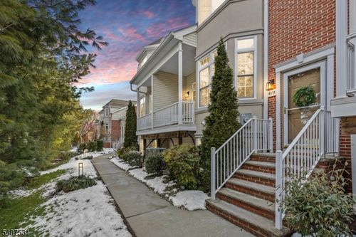 615-615 Maple Ct, Garwood, NJ, 07027-1703 | Card Image