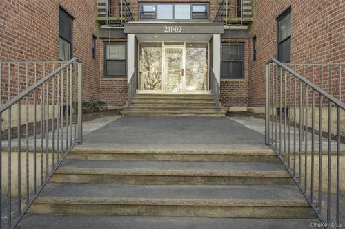 apt-6p-211 73rd Ave, Oakland Gardens, NY, 11364-2886 | Card Image