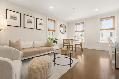apt-2-153 Everett St, Boston, MA, 02128-5217 | Card Image