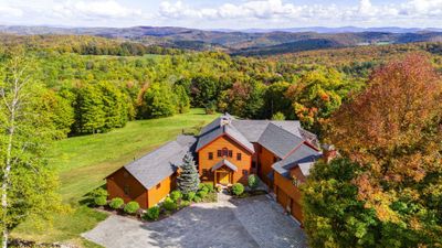 115 Eastman Road, House other with 3 bedrooms, 3 bathrooms and null parking in Woodstock VT | Image 2