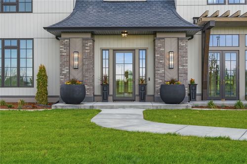 2925 Glynn Abbey Way, Billings, MT, 59106-1419 | Card Image