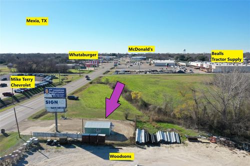 1123 E Milam St, Mexia, TX, 76667-2530 | Card Image