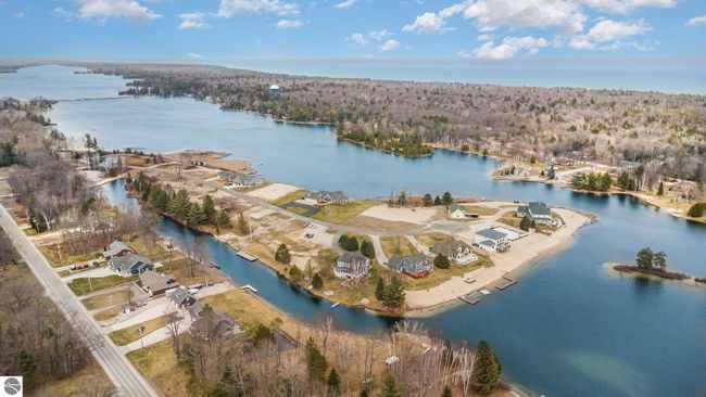 7270 Shoreview Dr, House other with 4 bedrooms, 4 bathrooms and null parking in Oscoda MI | Image 45