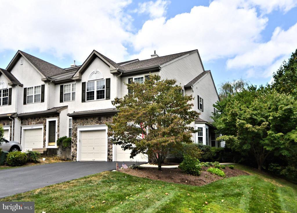 Tall Pines Dr, West Chester, PA 19380