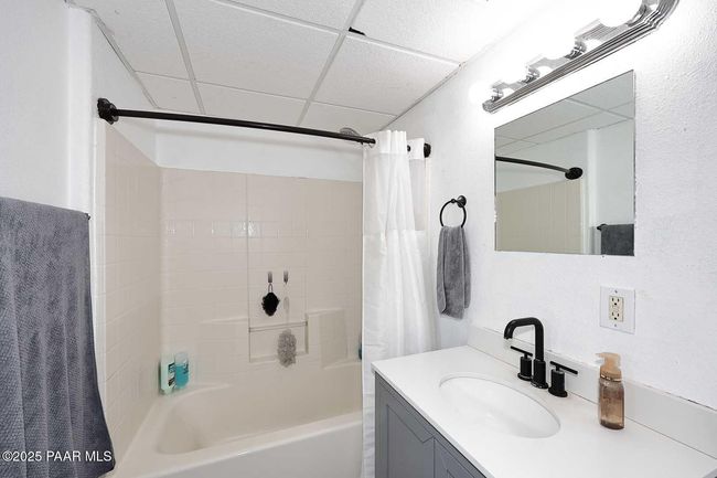 2nd Hall Bath | Image 51