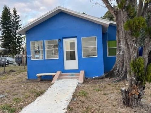 822 Lemon Ave, Sebring, FL, 33870-4113 | Card Image