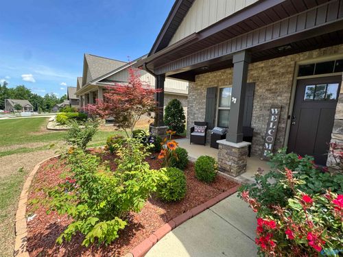 418 Fern Ter Nw, Madison, AL, 35757-6729 | Card Image