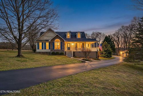 976 Ottoma Dr, Crossville, TN, 38555-6975 | Card Image