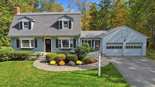 19 Evergreen Rd, Acton, MA, 01720-3220 | Card Image