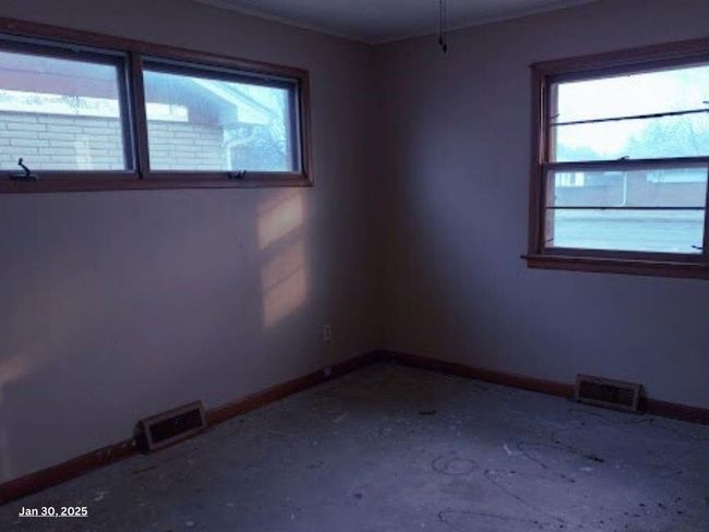 View of empty room | Image 6