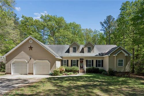 10107 Woods Creek Ln, Gloucester, VA, 23061-3256 | Card Image