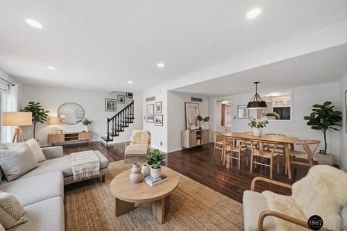 5852 Locust St, Lincoln, NE, 68516-1459 | Card Image