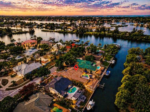 1114 Marina Dr, TARPON SPRINGS, FL, 34689-6712 | Card Image