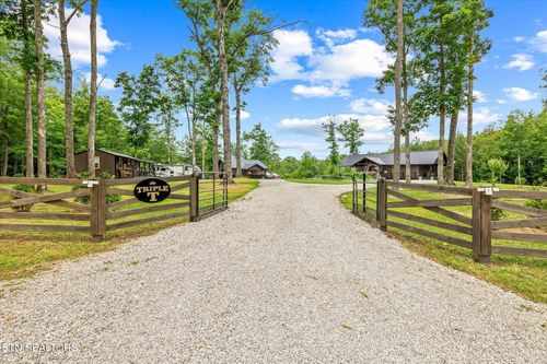 634 Cowboy Way Way, Jamestown, TN, 38556 | Card Image