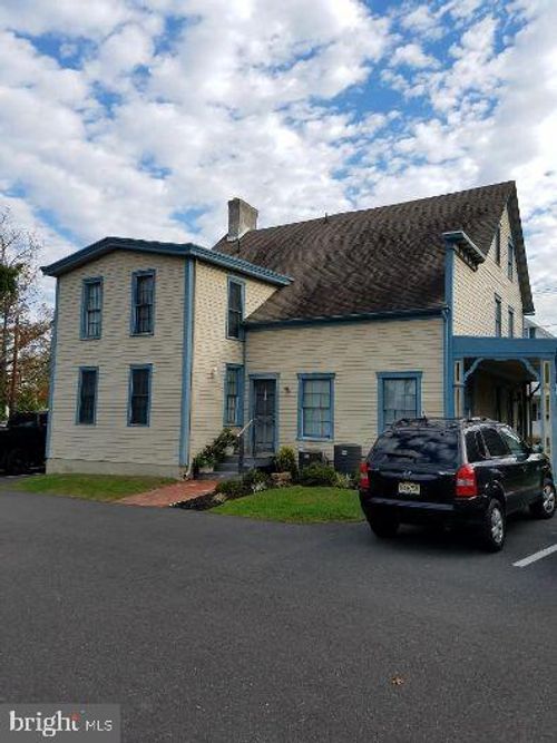 4 N Locust Ave, MARLTON, NJ, 08053-2222 | Card Image