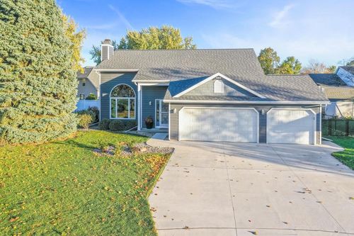 3897 Jenkel Terrace, ALLOUEZ, WI, 54301 | Card Image