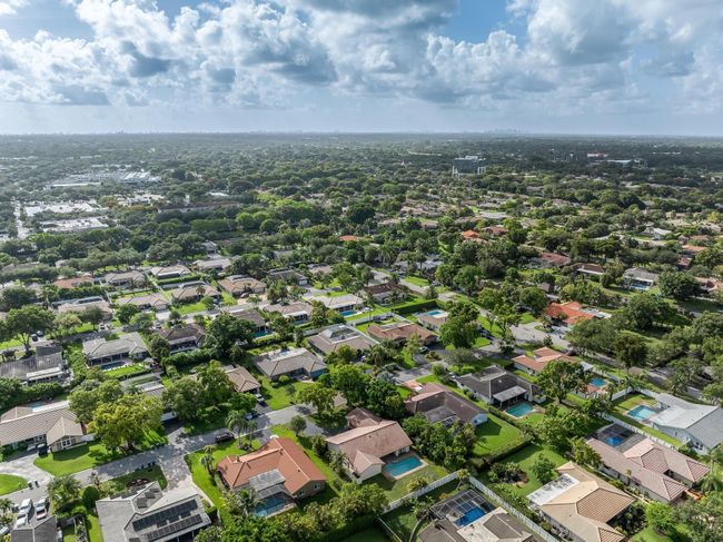 648 Nw 100 Th Ln, House other with 4 bedrooms, 2 bathrooms and null parking in CORAL SPRINGS FL | Image 33