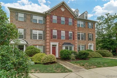 3902 Pumpkin Seed Lane, Townhouse with 3 bedrooms, 2 bathrooms and null parking in Glen Allen VA | Image 2