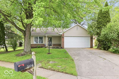 2654 Cooper Pointe Cir, Indianapolis, IN, 46268-5030 | Card Image