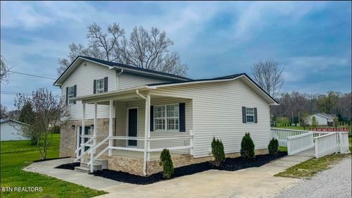 724 W 3rd Ave, Oneida, TN, 37841-2078 | Card Image