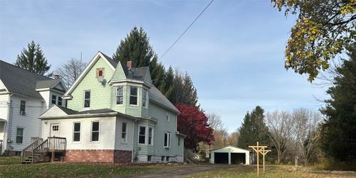 591 Penn St, Linesville, PA, 16424-9755 | Card Image