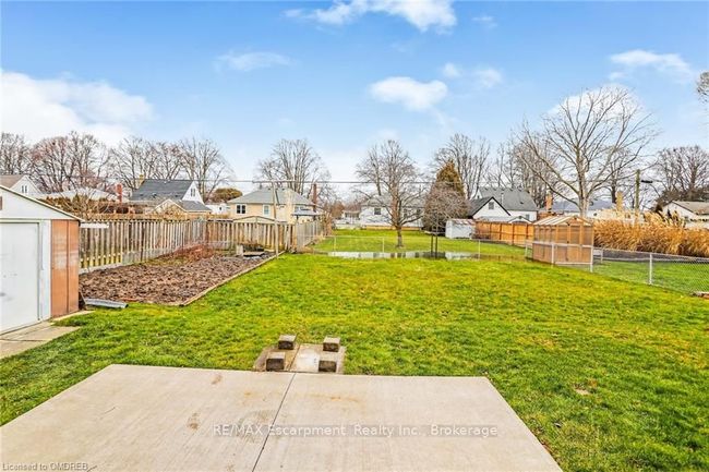 22 Ghent St, House other with 5 bedrooms, 2 bathrooms and 4 parking in Saint Catharines ON | Image 40