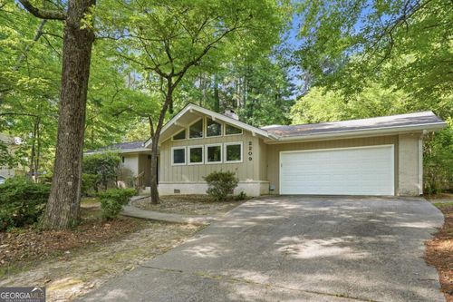 2209 Cherring Ln, Dunwoody, GA, 30338-5228 | Card Image