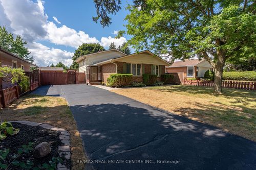 80 Rouse Ave, Cambridge, ON, N1R4M8 | Card Image