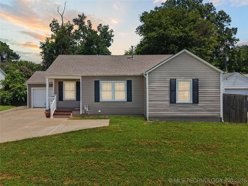1417 S Quebec Ave, Tulsa, OK, 74112-6125 | Card Image