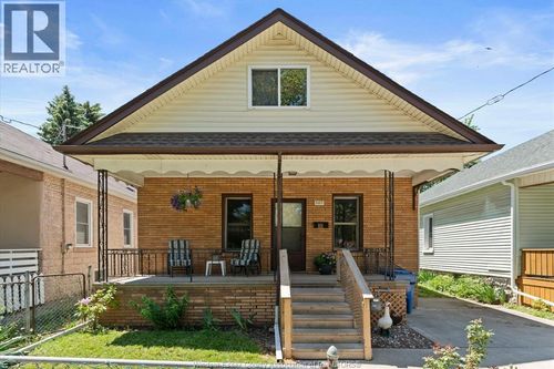 663 Brock St, Windsor, ON, N9C2T1 | Card Image
