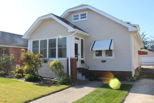 7532 27th Ave, Kenosha, WI, 53143-5612 | Card Image