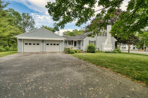 295 Main Street, Thomaston, ME, 04861 | Card Image