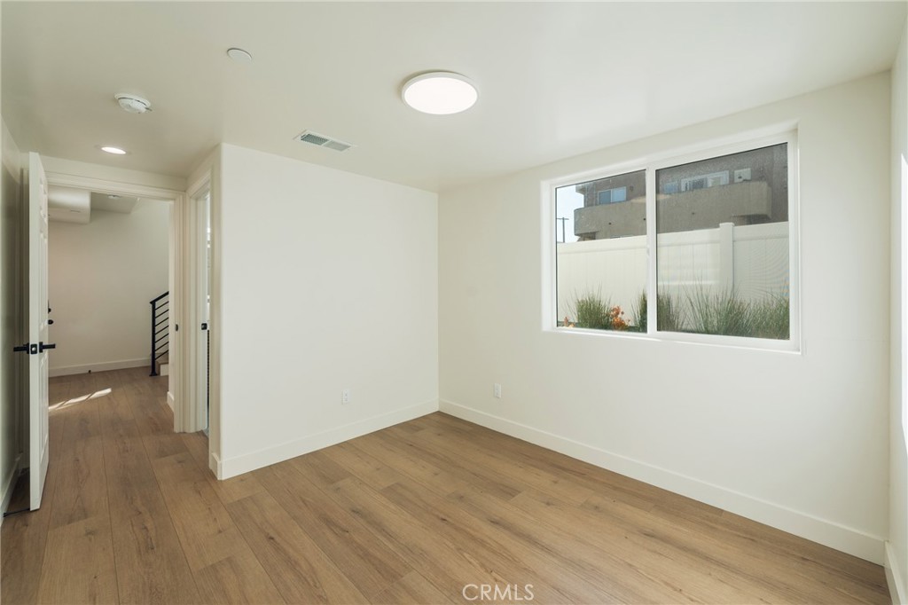 Residential Lease in Los Angeles 4