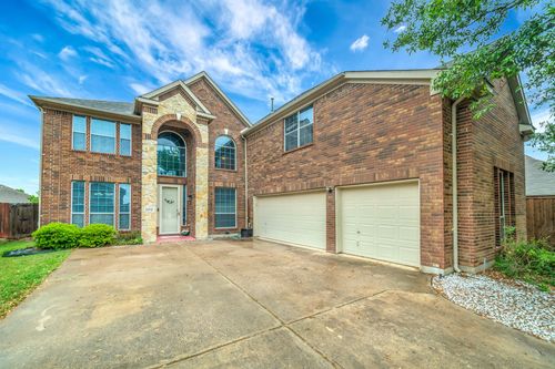 2312 Tawny Owl Rd, Grand Prairie, TX, 75052-3085 | Card Image