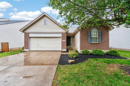325 Easton Manor Dr, Monroe, OH, 45050 | Card Image