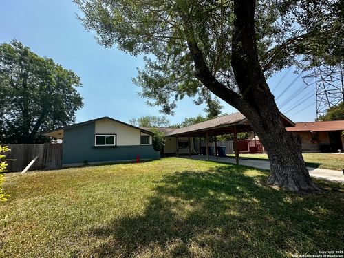 5038 John Young Dr, San Antonio, TX, 78219-1228 | Card Image